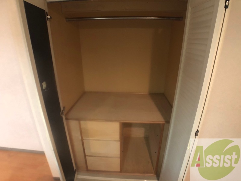 収納　クローゼットがありました。お洋服や荷物はここへ