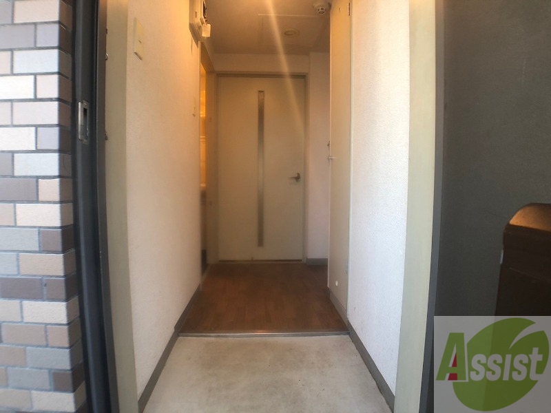 玄関　玄関からの様子を撮影してみました。動線になります。