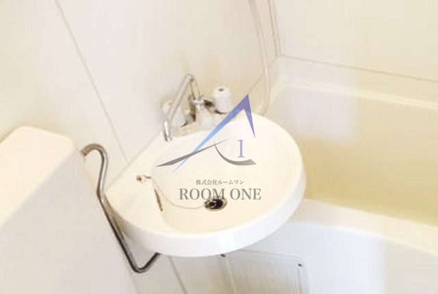 洗面設備　洗面台です。