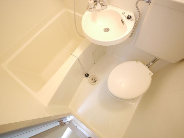 バス・シャワールーム　★シャワーでまとめてお掃除もできますよ★