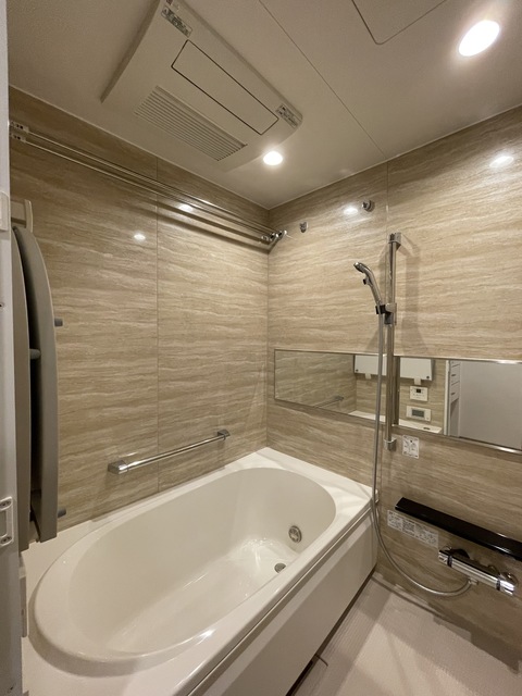 バス・シャワールーム