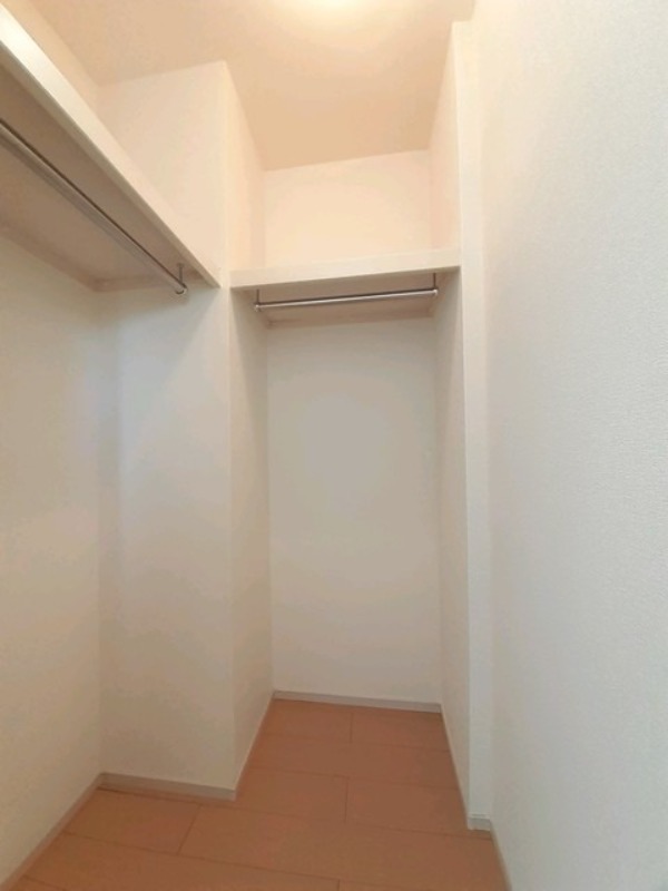 収納　図面と現状に相違がある場合には現状を優先