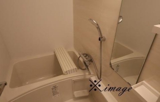 バス・シャワールーム　同仕様参考写真