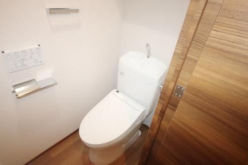 トイレ　（別タイプ参考写真）ALTERNA大塚　豊島区北大塚２