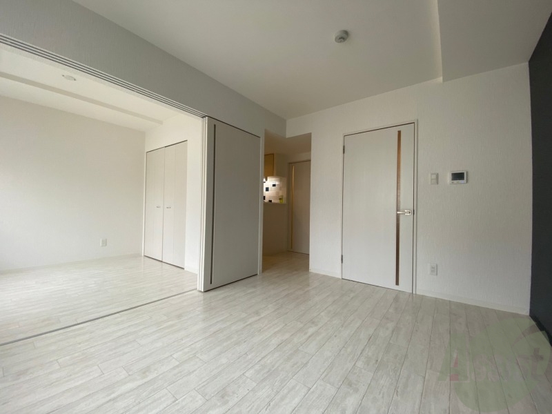 居室・リビング　広くてキレイなお部屋が広がっていて、充実した生活が送れそう。