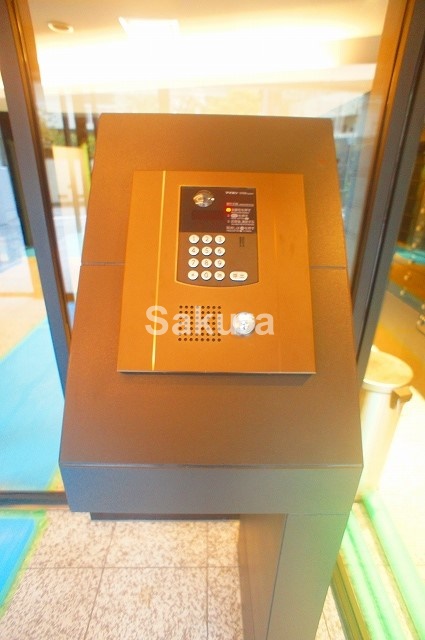 セキュリティ　女性の方でも安心のモニター付きオートロック♪