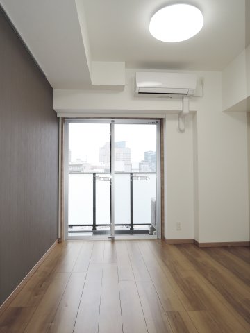 居室・リビング　開放感のあるゆったりとしたお部屋です♪