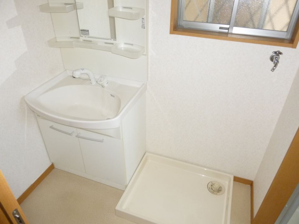 洗面設備　脱衣所です☆