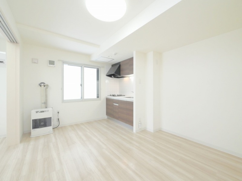 居室・リビング　広々リビングスペースございます！