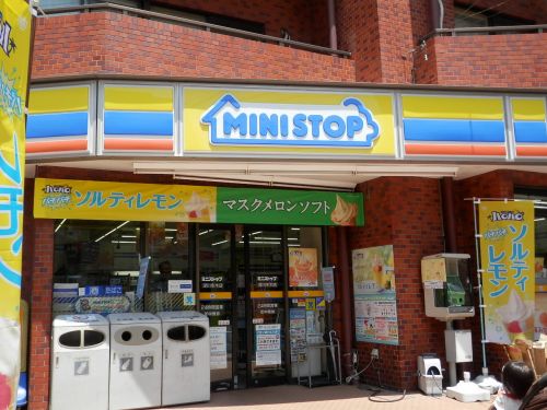 コンビニ　ミニストップ 深川冬木店（コンビニ）まで622m