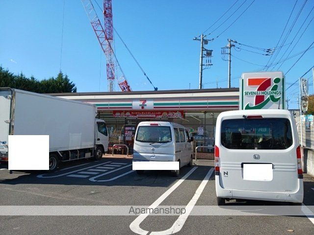 コンビニ　セブンイレブン犬蔵３丁目店（コンビニ）まで450m