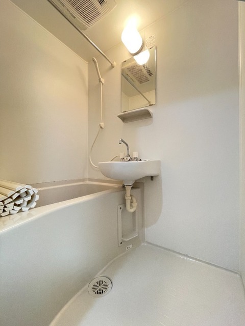 バス・シャワールーム　バスルーム