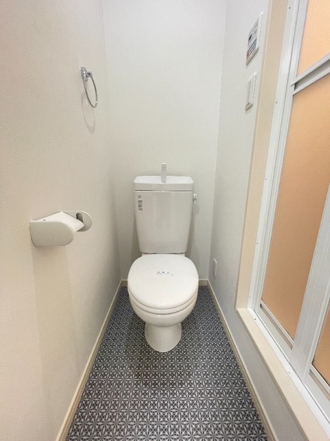 トイレ　トイレ