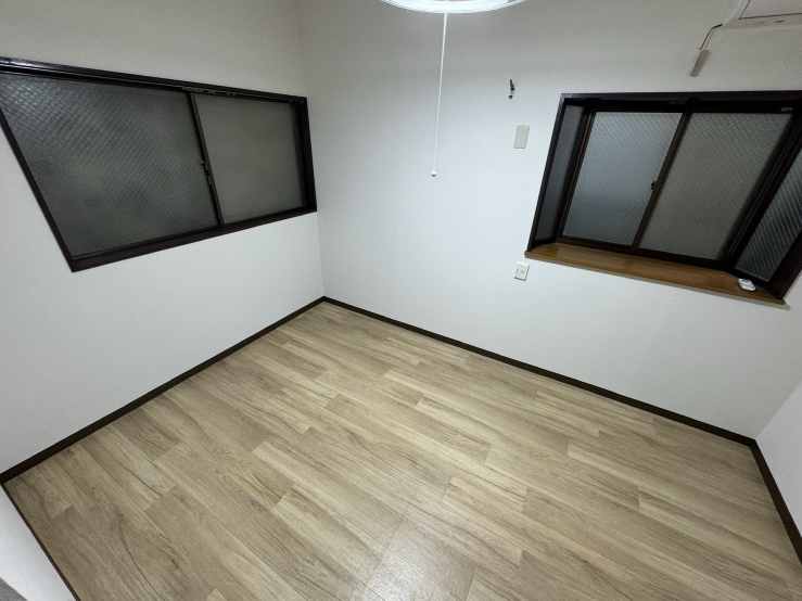 居室・リビング　こちらの居間で趣味の時間をお楽しみください