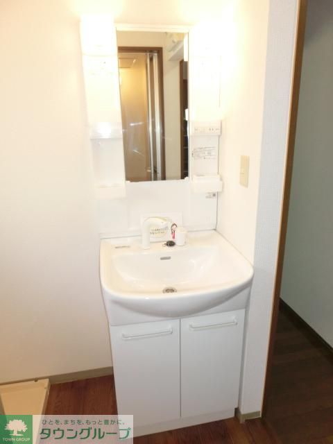 洗面設備　使いやすい洗髪洗面台