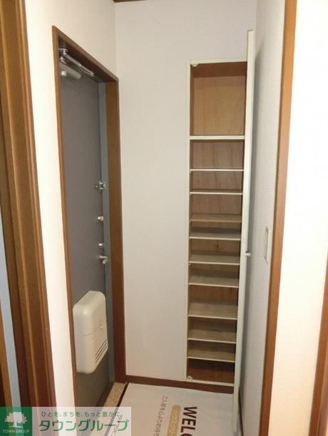 玄関　シューズボックス付きの玄関