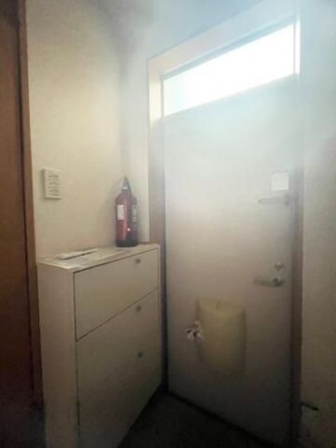 玄関　別号室の参考写真です。