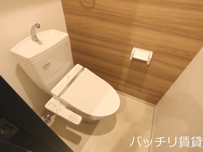 トイレ　画像はイメージの為、色や間取りが若干異なりますが、現況を優先