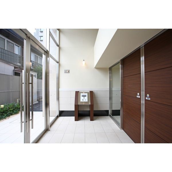 エントランス　エントランス