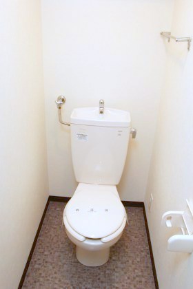 トイレ　綺麗に清掃済みです♪