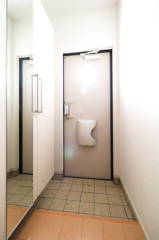 玄関　図面と現状に相違がある場合には現状を優先