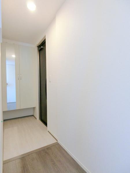 玄関　写真は別のお部屋のイメージです