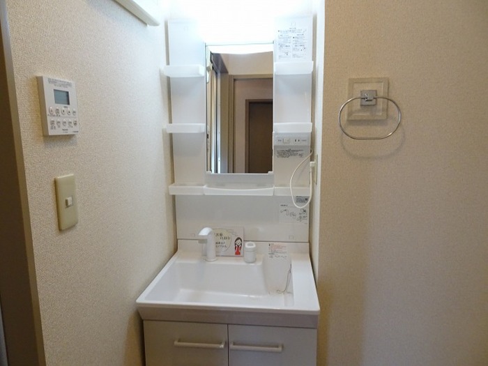 洗面設備　洗髪洗面化粧台