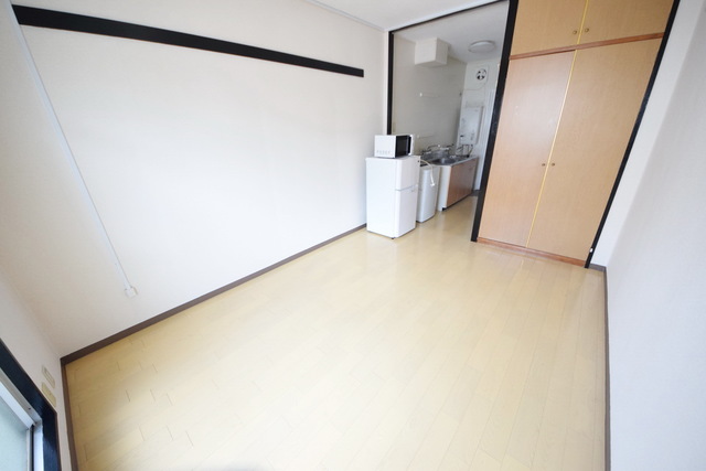 居室・リビング　★日の光が気持ちいいですね★