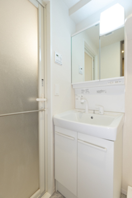 洗面設備　※写真は同タイプ住戸です。