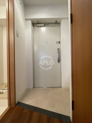 玄関　ウィスタリア京橋　玄関