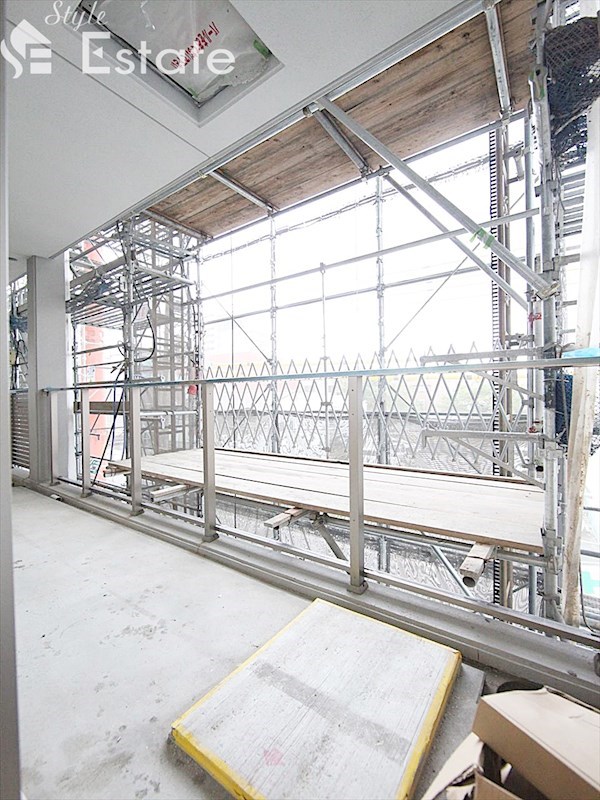 バルコニー　バルコニー