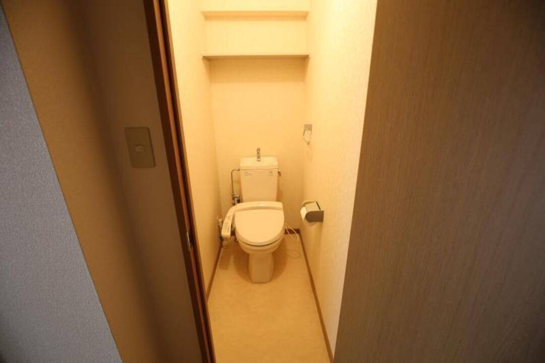 トイレ　トイレ