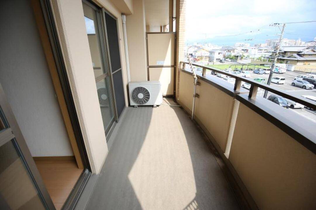 バルコニー　バルコニー