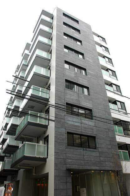 建物外観　オートロック付きです