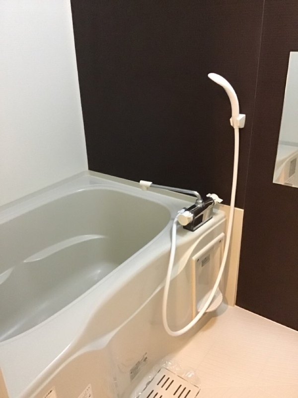 バス・シャワールーム　浴室乾燥機付きで便利！