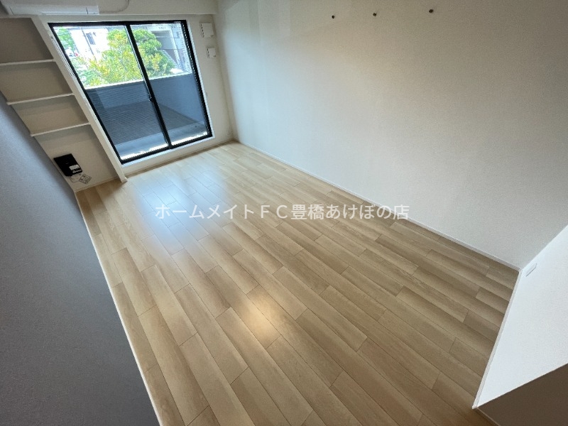 居室・リビング　同型完成モデル