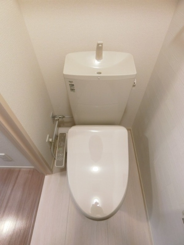 トイレ　図面と現状に相違がある場合には現状を優先