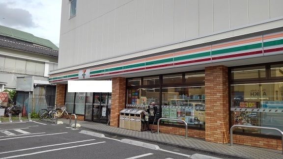 コンビニ　セブンイレブン（コンビニ）まで170m