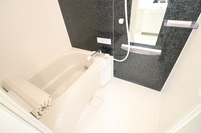 バス・シャワールーム　追い焚き給湯式浴室（浴室換気乾燥機付）