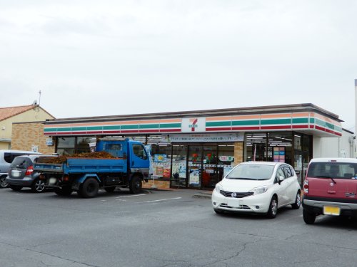 コンビニ　セブンイレブン　水戸大塚町店（コンビニ）まで553m