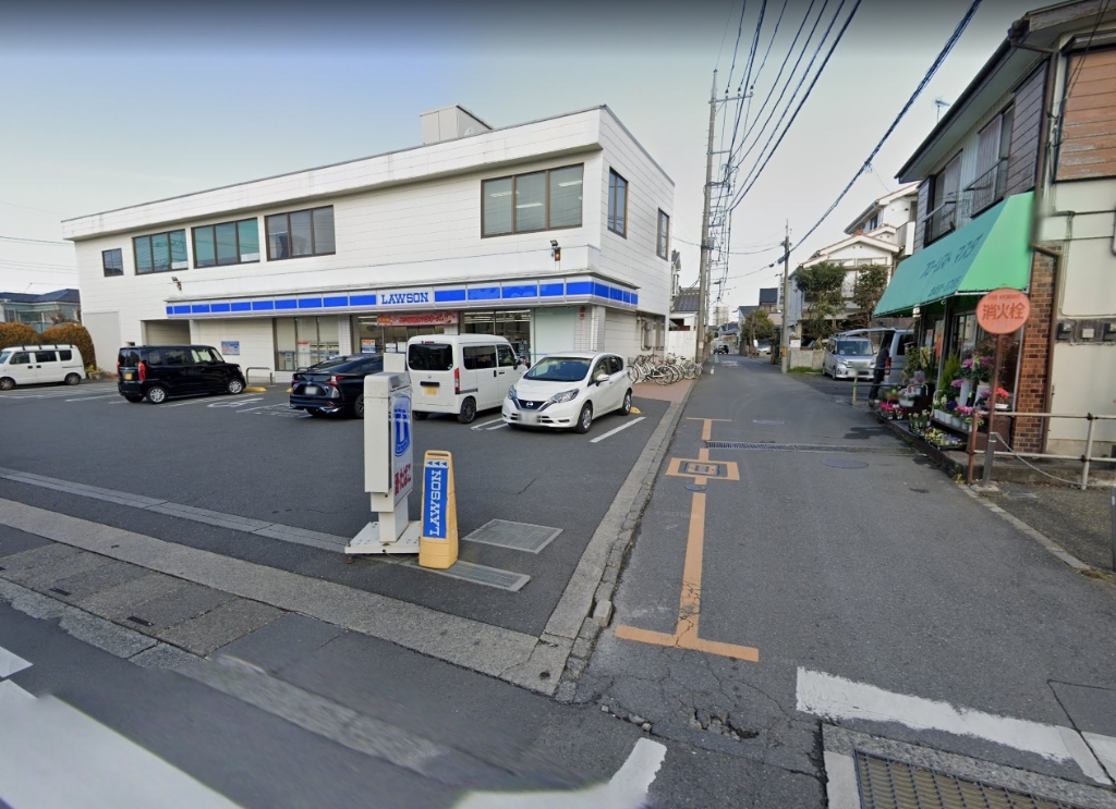コンビニ　ローソン 朝霞膝折町一丁目店（コンビニ）まで252m