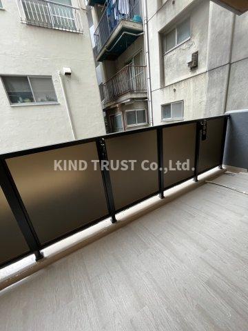 バルコニー　バルコニーがあります