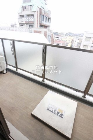 バルコニー　バルコニー付きで採光＆風通し良好！