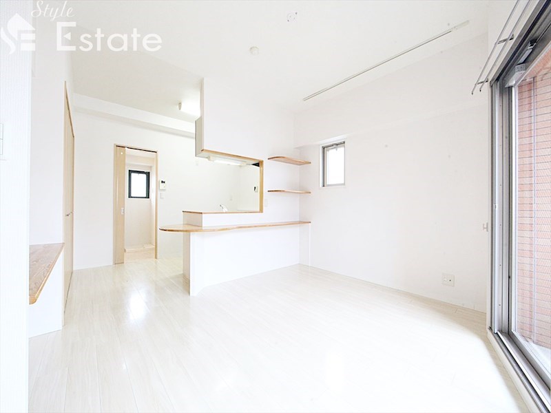 居室・リビング　内装