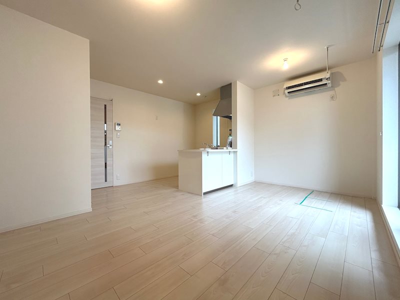 居室・リビング　※別号室の参考写真です。