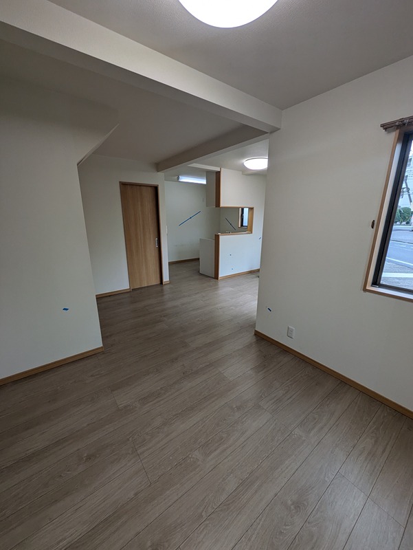 居室・リビング　室内写真は同間取りの別号室の写真です。