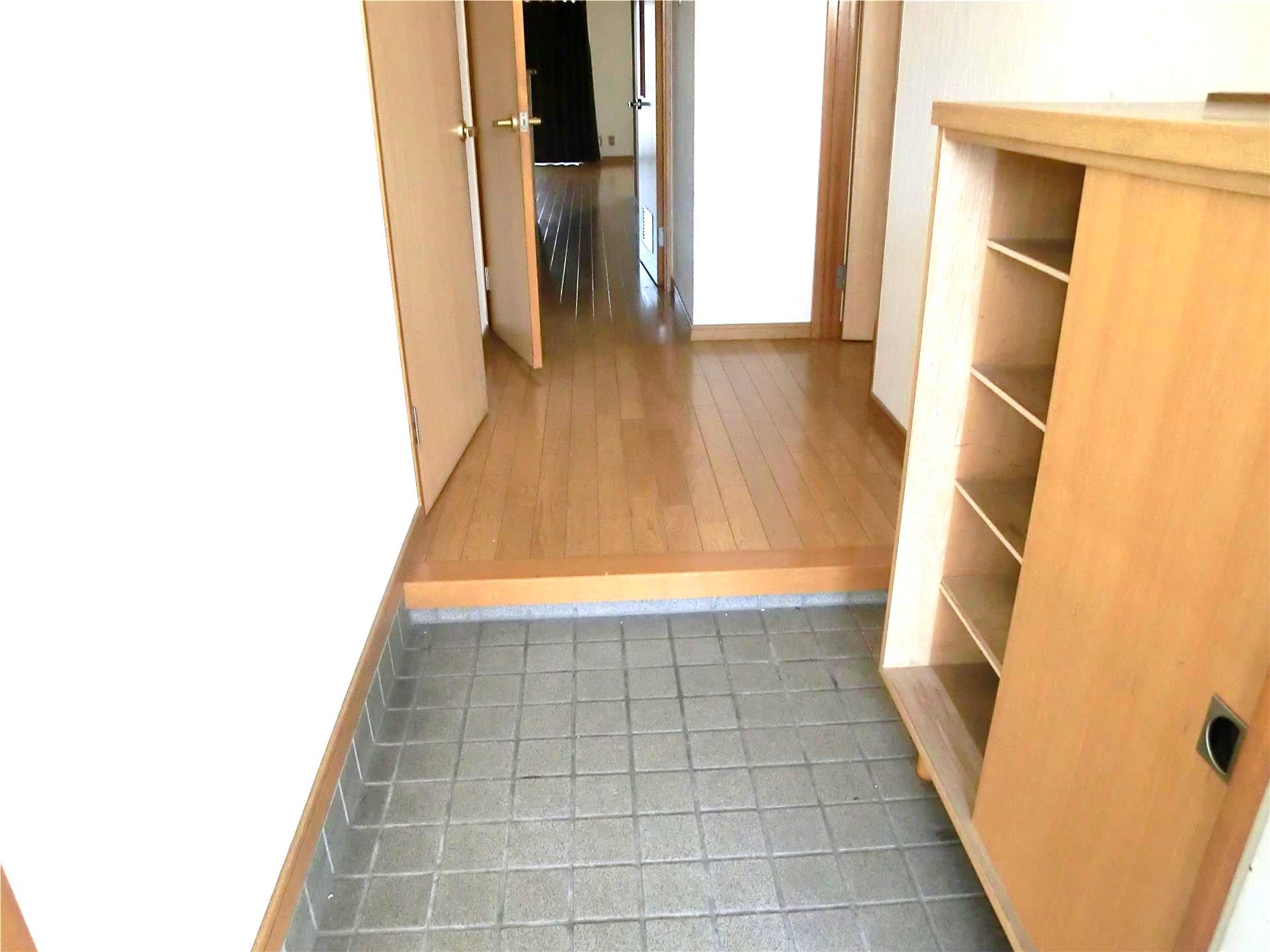 アクロパレス紅葉の玄関写真