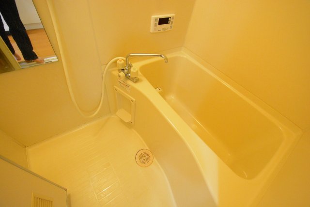 バス・シャワールーム　シンプルで機能的なユニットバスです！