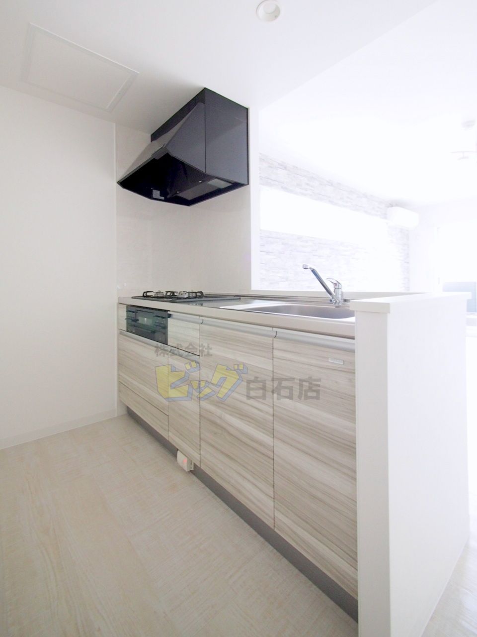 キッチン　人気の対面式システムキッチンです♪