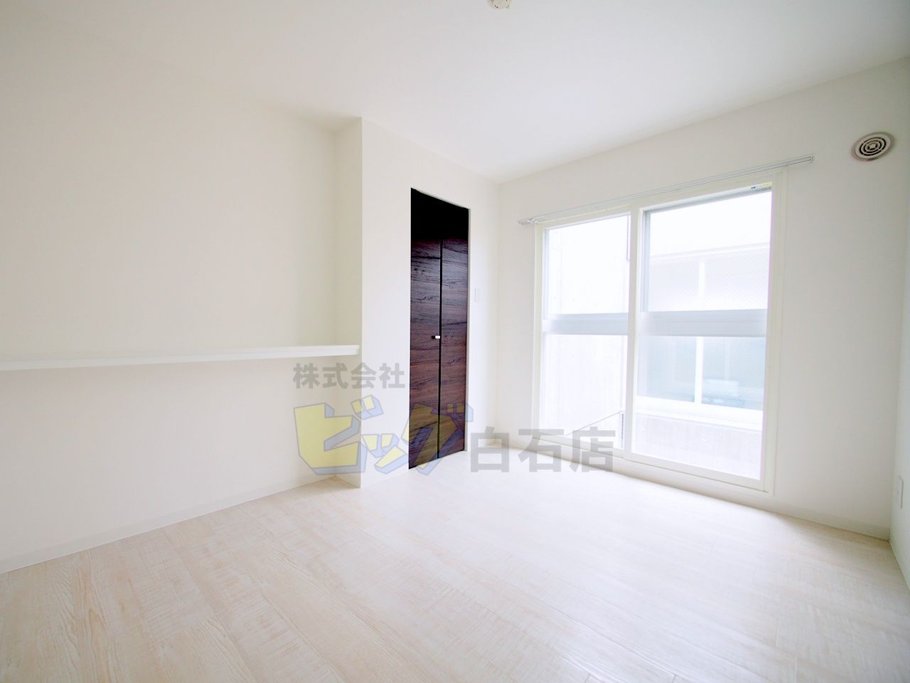 居室・リビング　日当たり良好で明るいリビングです♪